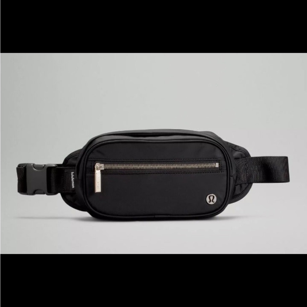 Lululemon Wanderlust Belt Bag